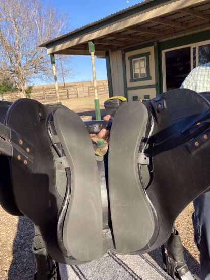 specialized enduro saddle