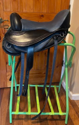 Picture of Freeform Pathfinder Saddle